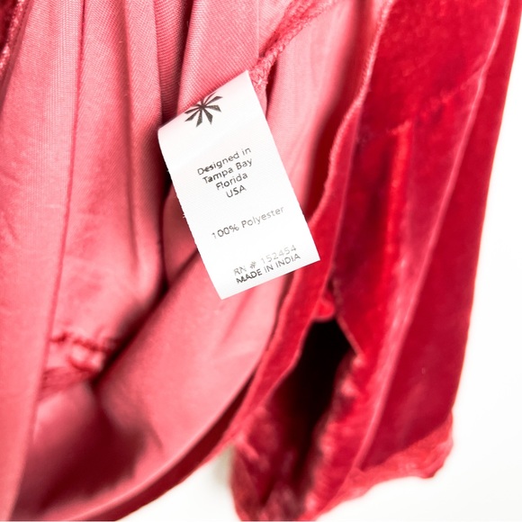 NEW Karyn Seo Carmen 3/4 Bell Sleeve Embroidered Velvet V-Neck Top size large - Picture 5 of 7